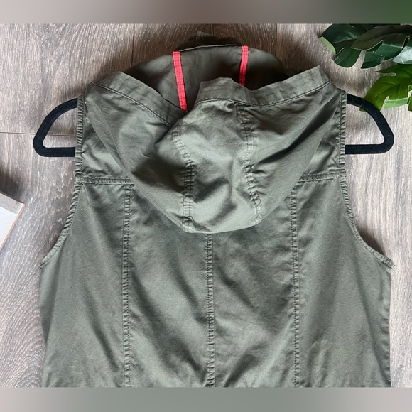 Cavalini Army Green Hooded Cotton Utility Vest w Toggle Drawstring Waist Sz PM - Picture 9 of 12